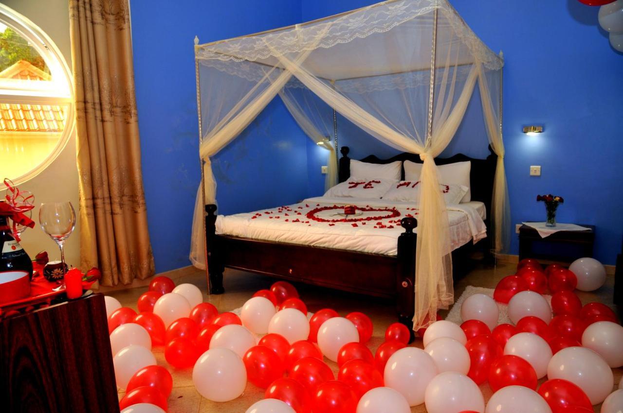 Victoria Lake View Guesthouse & Safaris Entebbe Eksteriør billede